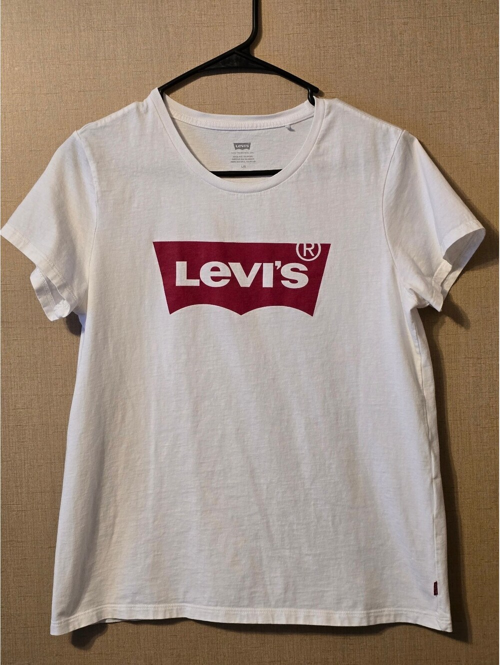 Levi's Classic Short Sleeve Red Batwing Graphic Logo Tee - White - Size Large